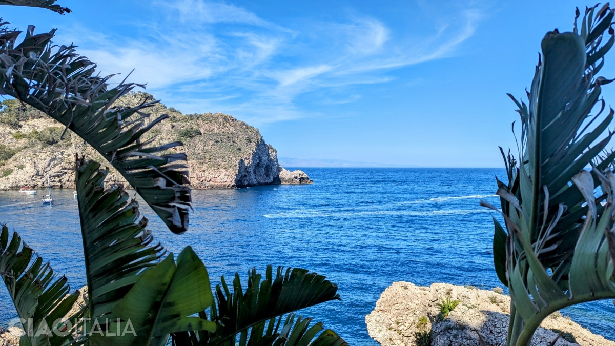 Vederea spre Capul Sant'Andrea