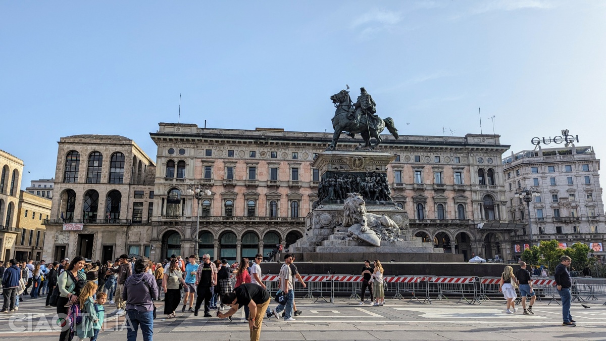 Statuia regelui Vittorio Emanuele II