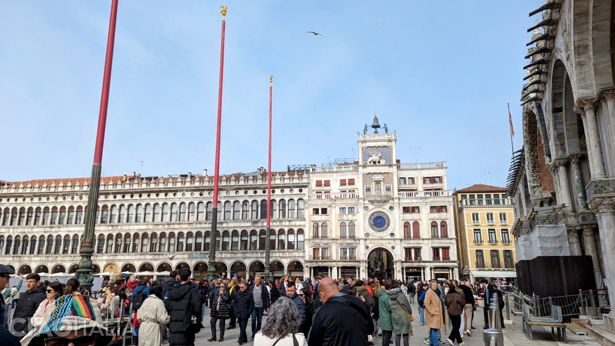 Turnul cu Ceas văzut dinspre Piazzetta San Marco