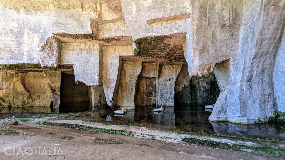 Grotta del Salnitro