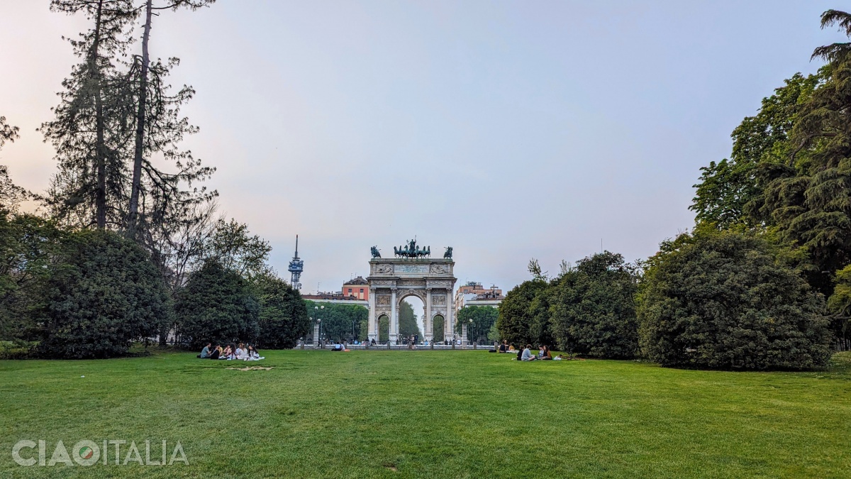 Arco della Pace a fost construit inițial în onoarea lui Napoleon Bonaparte.