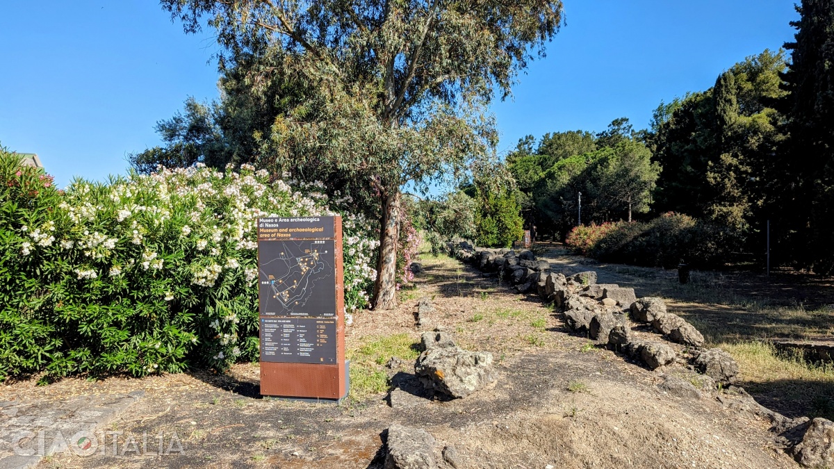 Parcul Arheologic Naxos este cel mai important obiectiv istoric din Giardini Naxos.