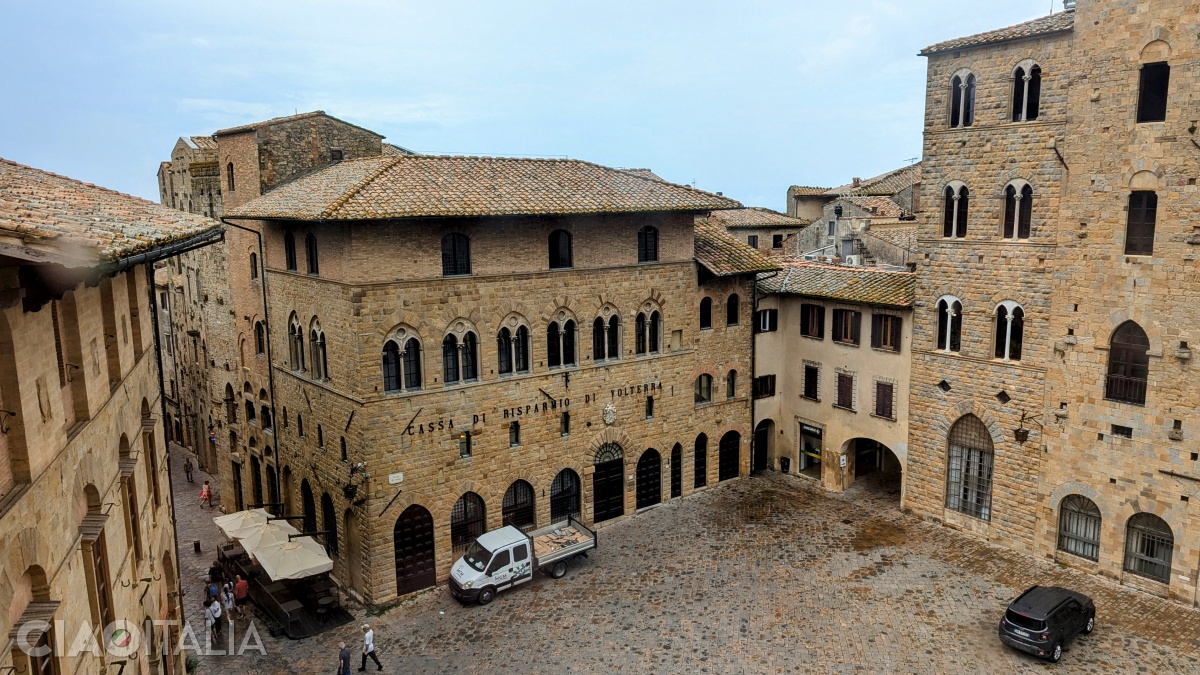 Palazzo Incontri, astăzi Casa de Economii din Volterra