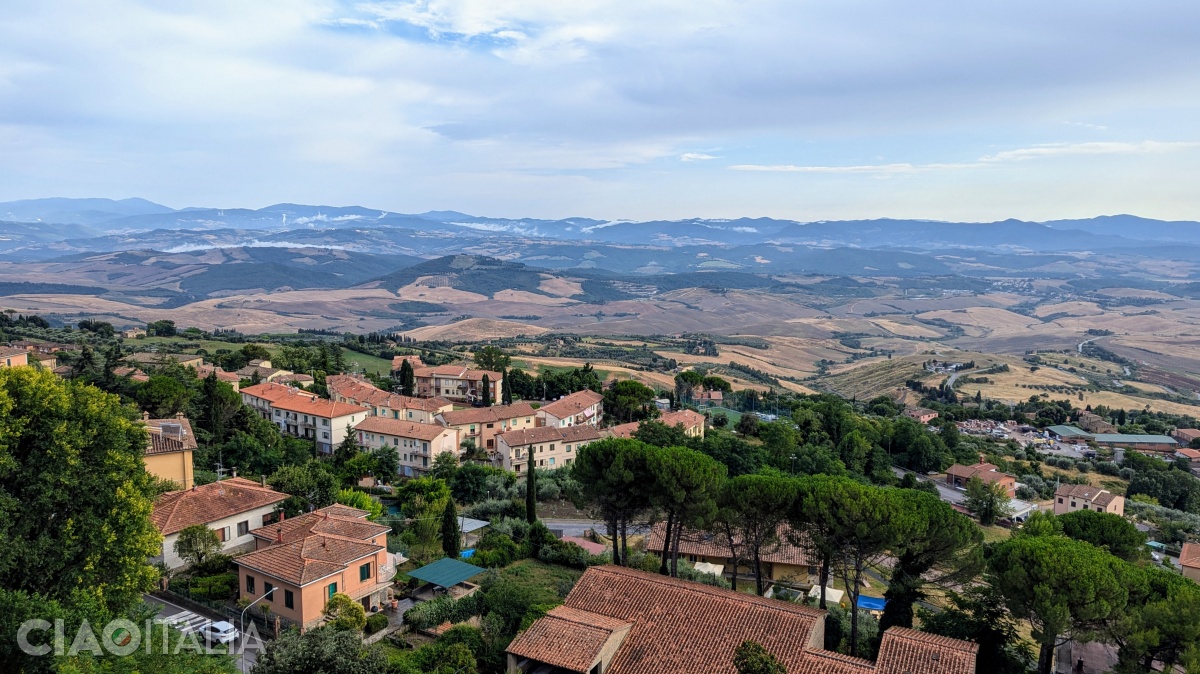 Vederea din Piazzetta dei Fornelli