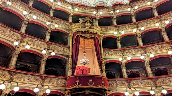 Vizită la Teatrul Massimo Bellini din Catania