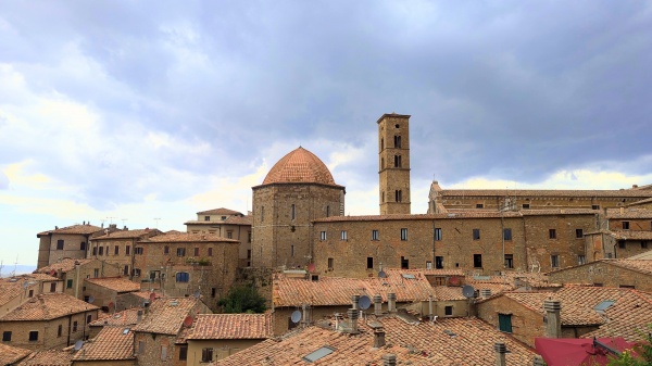 15 obiective turistice de vizitat în Volterra